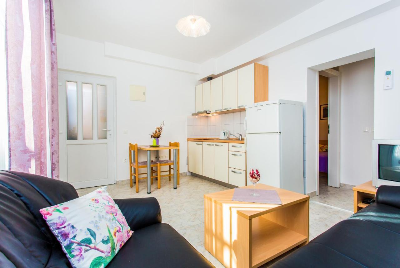 Apartments Lavanda 1 Njivice Εξωτερικό φωτογραφία