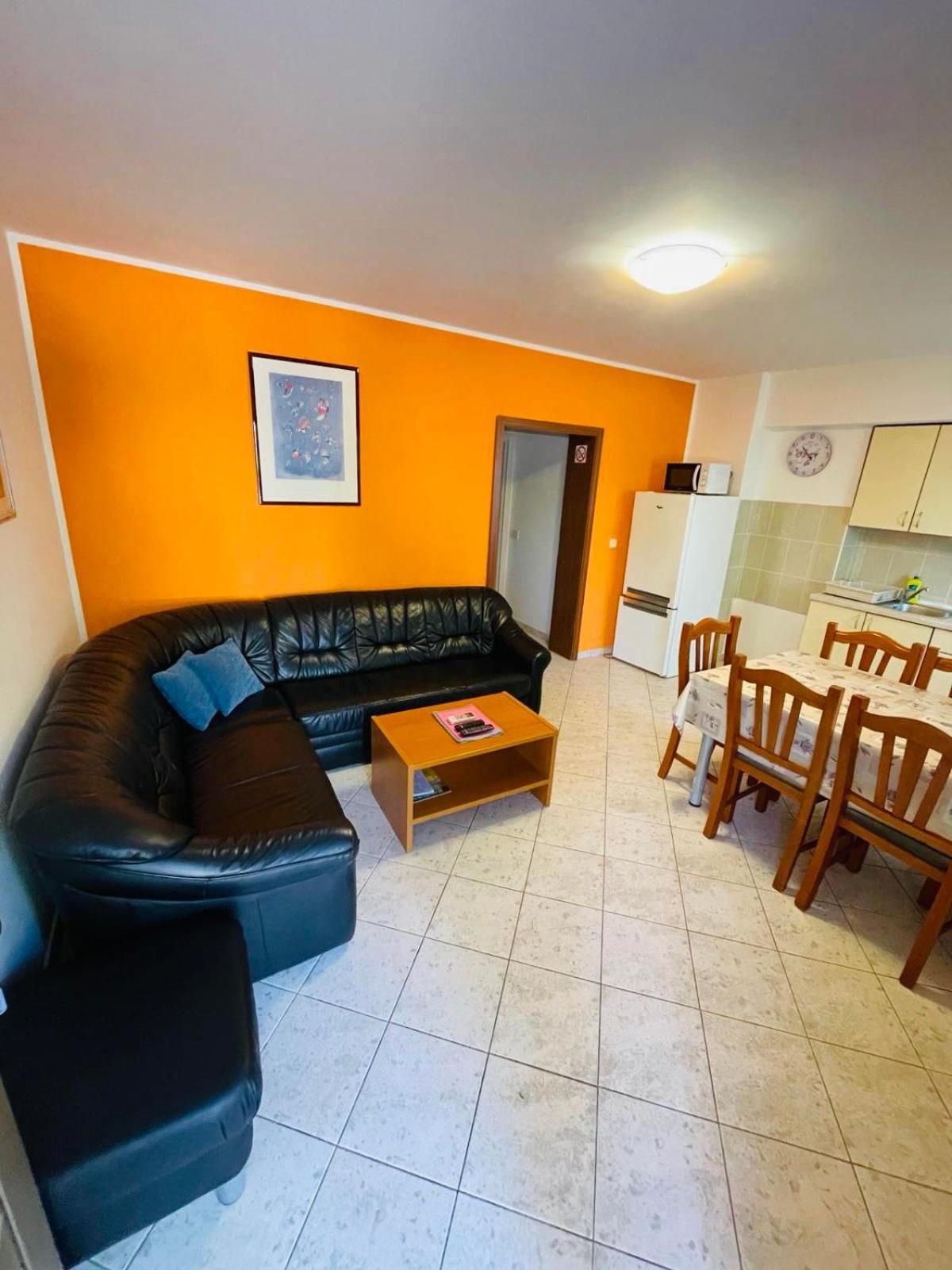Apartments Lavanda 1 Njivice Εξωτερικό φωτογραφία