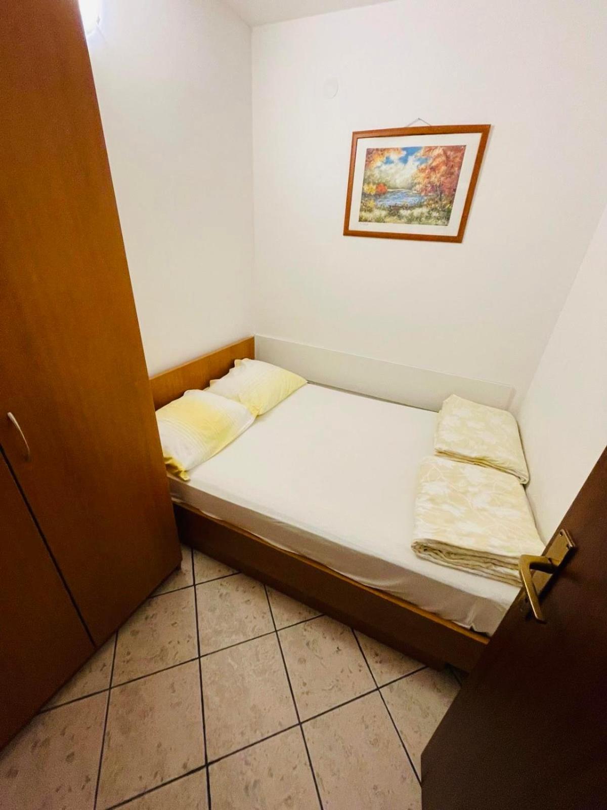 Apartments Lavanda 1 Njivice Εξωτερικό φωτογραφία