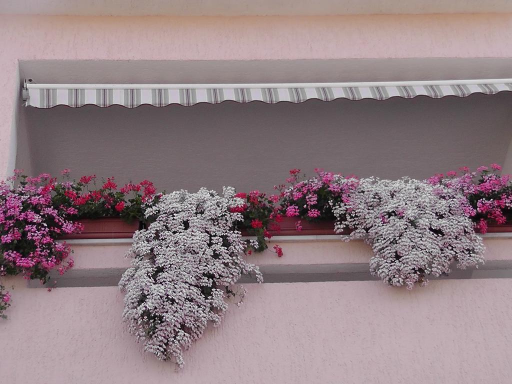 Apartments Lavanda 1 Njivice Εξωτερικό φωτογραφία
