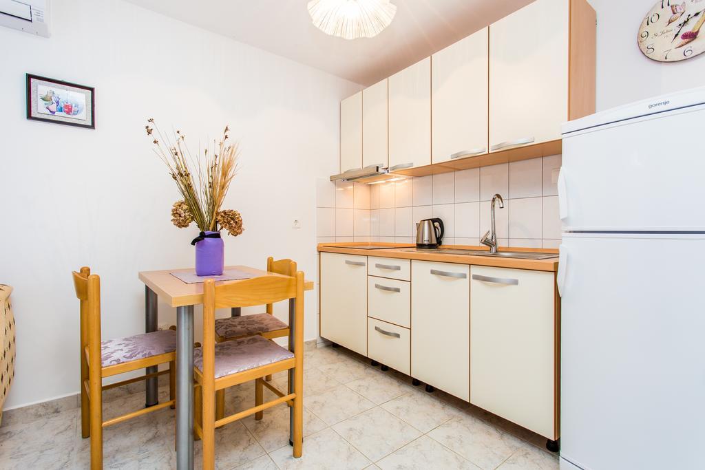 Apartments Lavanda 1 Njivice Εξωτερικό φωτογραφία