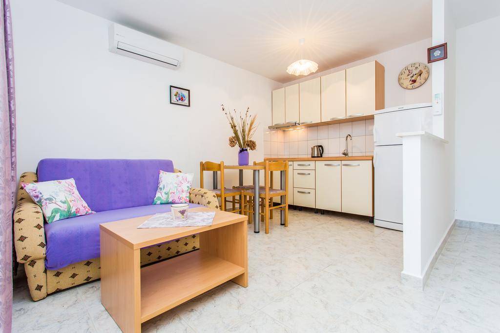 Apartments Lavanda 1 Njivice Εξωτερικό φωτογραφία